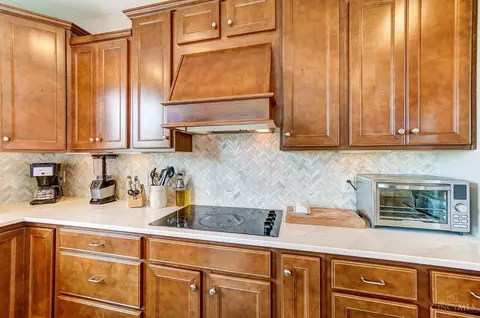 Kitchen - 8327 Pine Run Dr, Cincinnati, OH 45244 photo 6 of 9