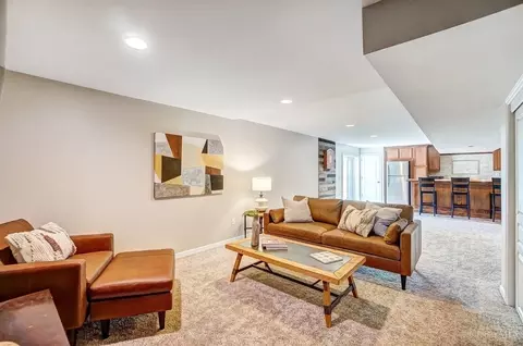 Living - 8327 Pine Run Dr, Cincinnati, OH 45244 photo 6 of 6