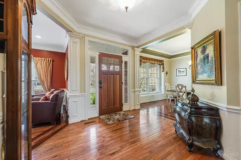 Living - 9737 Zig Zag Rd, Montgomery, OH 45242 photo 1 of 17