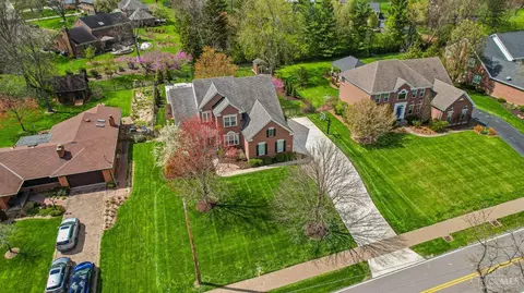 Exterior - 9737 Zig Zag Rd, Montgomery, OH 45242 photo 3 of 27