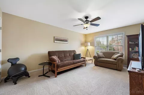 Living - 9737 Zig Zag Rd, Montgomery, OH 45242 photo 12 of 17