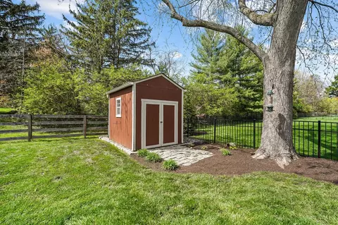 Exterior - 9737 Zig Zag Rd, Montgomery, OH 45242 photo 20 of 27