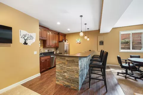 Kitchen - 9737 Zig Zag Rd, Montgomery, OH 45242 photo 10 of 11