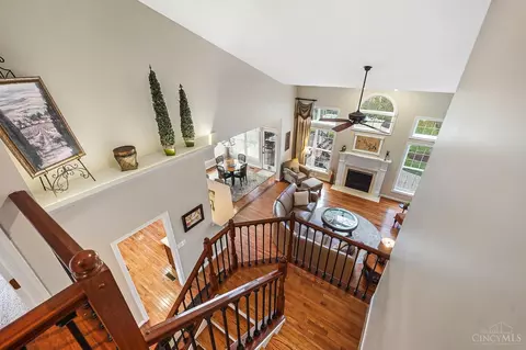 Entry Way - 9737 Zig Zag Rd, Montgomery, OH 45242 photo 2 of 2