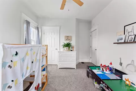 Bedroom - 5802 Adelphi St, Cincinnati, OH 45227 photo 4 of 10