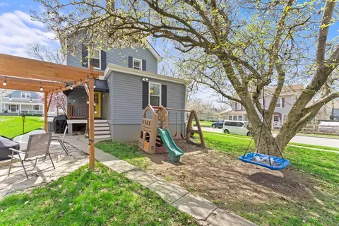 Exterior - 5802 Adelphi St, Cincinnati, OH 45227 photo 7 of 10