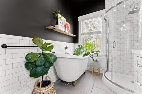 Bath - 5802 Adelphi St, Cincinnati, OH 45227 photo 5 of 5