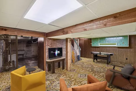 Living - 1697 Guise Ct, Reading, OH 45215 photo 5 of 5
