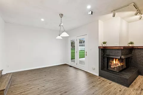 Living - 1697 Guise Ct, Reading, OH 45215 photo 2 of 5