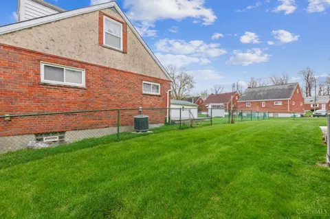 Exterior - 1697 Guise Ct, Reading, OH 45215 photo 9 of 11