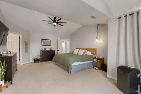 Bedroom - 213 Delaware Dr, Hamilton Township, OH 45039 photo 2 of 5