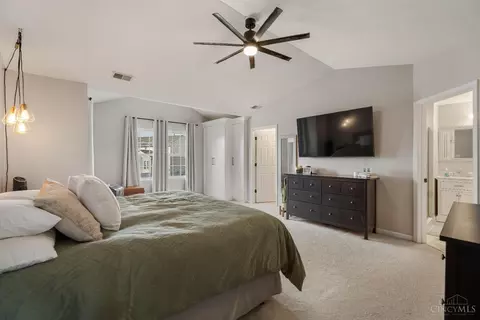 Bedroom - 213 Delaware Dr, Hamilton Township, OH 45039 photo 1 of 5