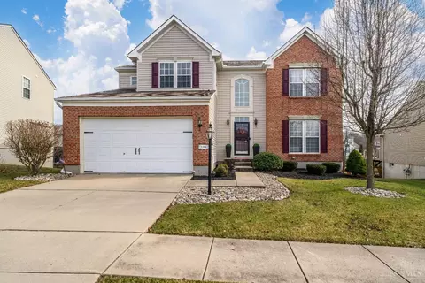 Exterior - 213 Delaware Dr, Hamilton Township, OH 45039 photo 3 of 9