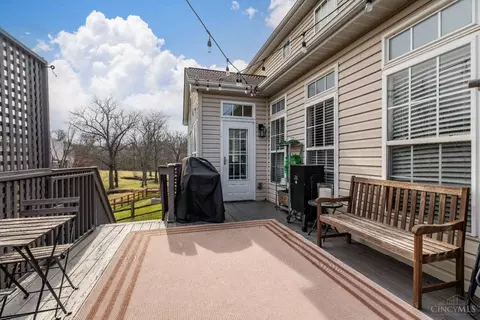Exterior - 213 Delaware Dr, Hamilton Township, OH 45039 photo 6 of 9