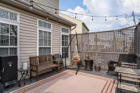 Exterior - 213 Delaware Dr, Hamilton Township, OH 45039 photo 5 of 9
