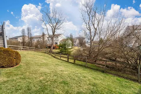 Exterior - 213 Delaware Dr, Hamilton Township, OH 45039 photo 9 of 9