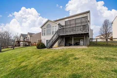 Exterior - 213 Delaware Dr, Hamilton Township, OH 45039 photo 8 of 9