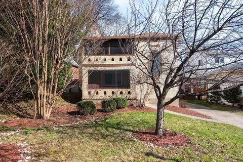 1124 Elm Park, Cincinnati, OH 45216