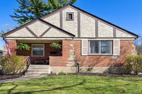 6976 Cambridge Ave, Mariemont, OH 45227