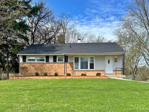 4929 Race Rd, Cincinnati, OH 45248