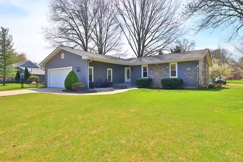 1519 Brooke Ct, Amelia, OH 45102