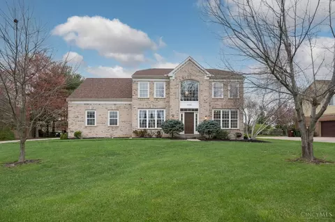 1592 Hunt Club Dr, Milford, OH 45150