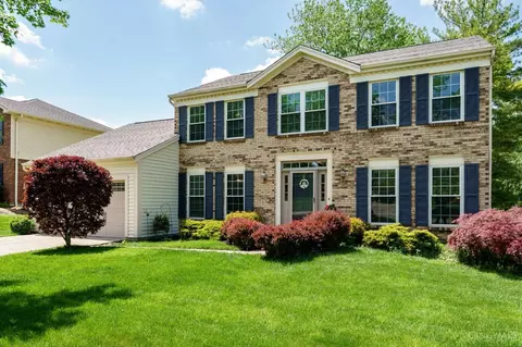 821 Braemore Ln, Cincinnati, OH 45233