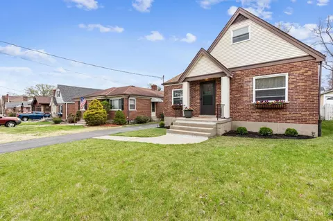Exterior - 3311 Hildreth Ave, Cincinnati, OH 45211 photo 3 of 8