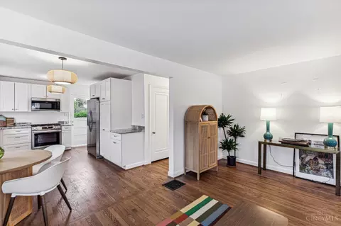Living - 3311 Hildreth Ave, Cincinnati, OH 45211 photo 4 of 4