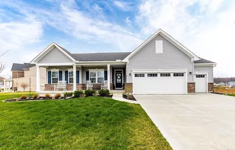 2440 Streamside Dr, Batavia, OH 45103