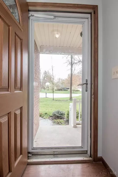Entry Way - 2714 Cedar Trce, Batavia, OH 45103 photo 2 of 2