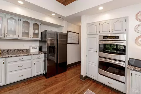 Kitchen - 3905 Leyman Dr, Cincinnati, OH 45229 photo 7 of 7