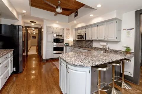 Kitchen - 3905 Leyman Dr, Cincinnati, OH 45229 photo 6 of 7