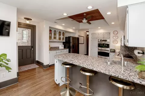 Kitchen - 3905 Leyman Dr, Cincinnati, OH 45229 photo 2 of 7