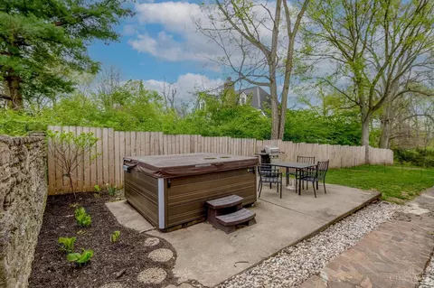 Exterior - 3905 Leyman Dr, Cincinnati, OH 45229 photo 12 of 13
