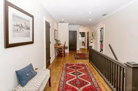 Entry Way - 3905 Leyman Dr, Cincinnati, OH 45229 photo 8 of 8