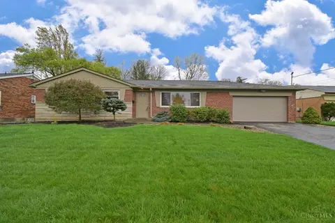1043 Galbraith Rd, Cincinnati, OH 45231