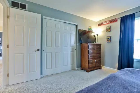 Bedroom - 7233 Eaglestone Ct, Liberty Township, OH 45044 photo 7 of 9