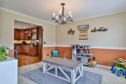 Dining - 7233 Eaglestone Ct, Liberty Township, OH 45044 photo 3 of 4