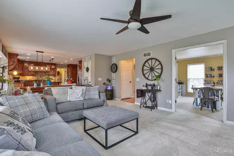 Living - 7233 Eaglestone Ct, Liberty Township, OH 45044 photo 2 of 6