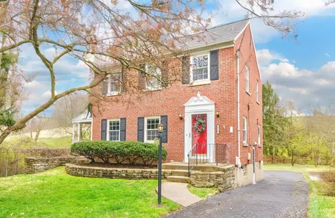 4269 Paxton Ave, Cincinnati, OH 45209