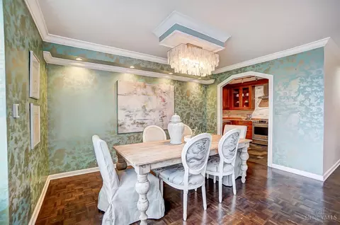 Dining - 2401 Ingleside Ave #3E, Cincinnati, OH 45206 photo 1 of 2