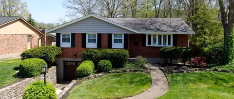 1496 Blueorchard Dr, Anderson Twp, OH 45230