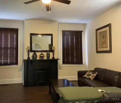 Living - 151 Sharon Rd, Glendale, OH 45246 photo 1 of 2