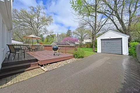 Exterior - 6990 Grace Ave, Mariemont, OH 45227 photo 8 of 18