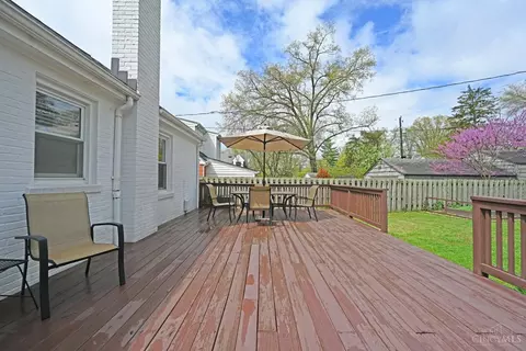 Exterior - 6990 Grace Ave, Mariemont, OH 45227 photo 9 of 18