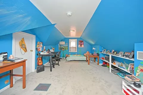 Bedroom - 6990 Grace Ave, Mariemont, OH 45227 photo 5 of 6