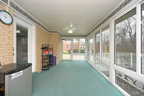 Exterior - 525 Riddle Rd, Cincinnati, OH 45231 photo 6 of 14