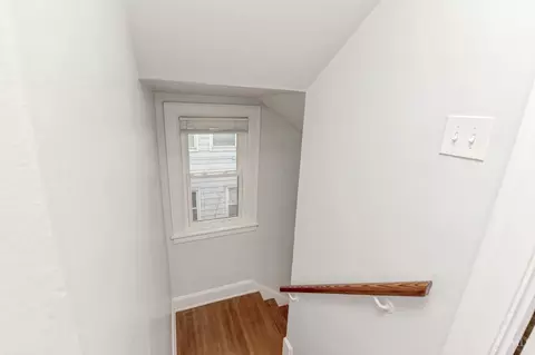 Entry Way - 3606 Madison Rd, Cincinnati, OH 45209 photo 2 of 2