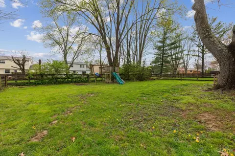 Exterior - 8893 Morley Pl, Maineville, OH 45039 photo 10 of 11
